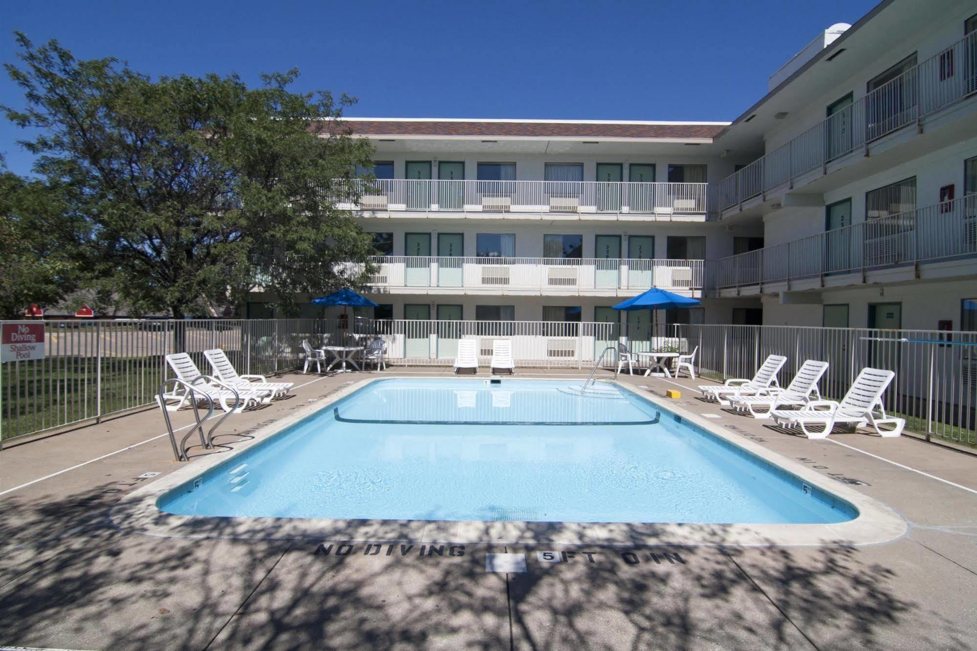 Motel 6-Roseville, Mn - Minneapolis North Exterior photo